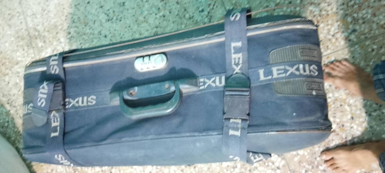 suit case 3