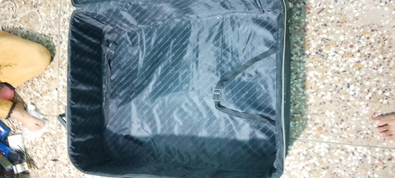 suit case 5