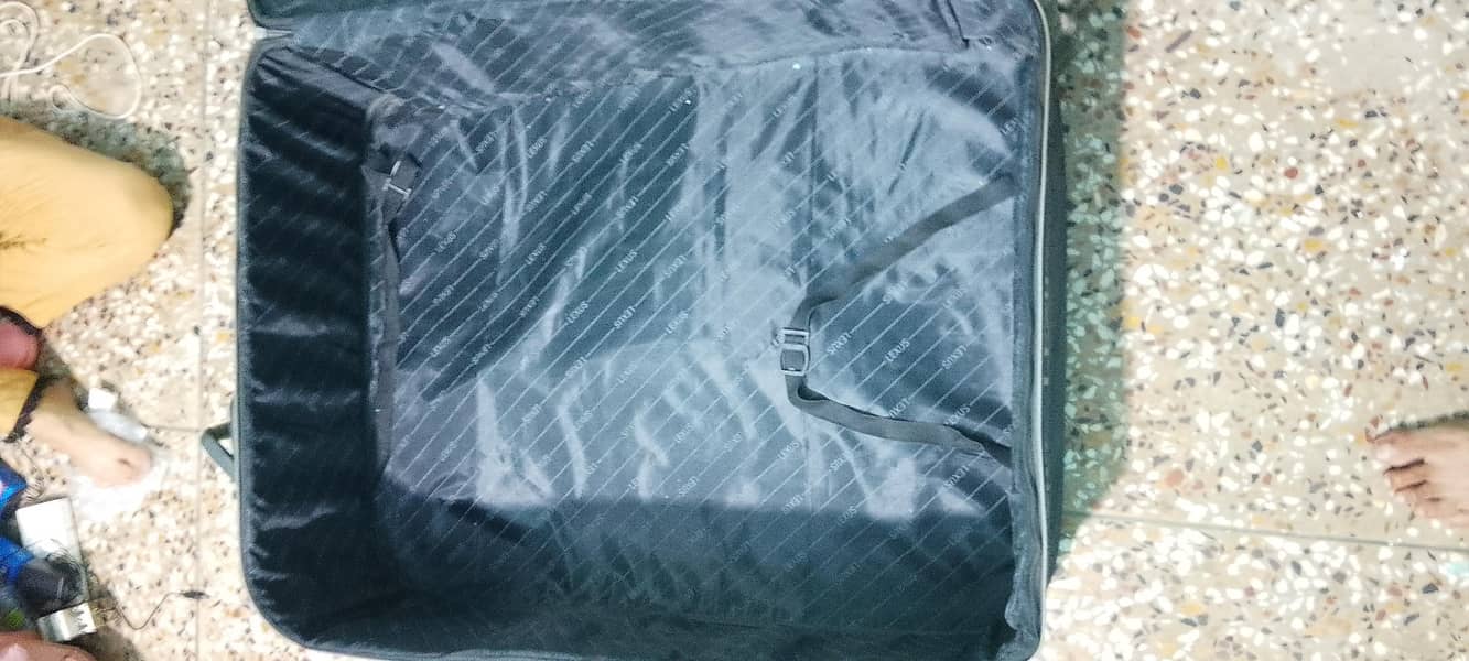 suit case 7