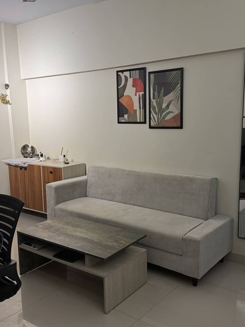 Centre table and sofa combed 0