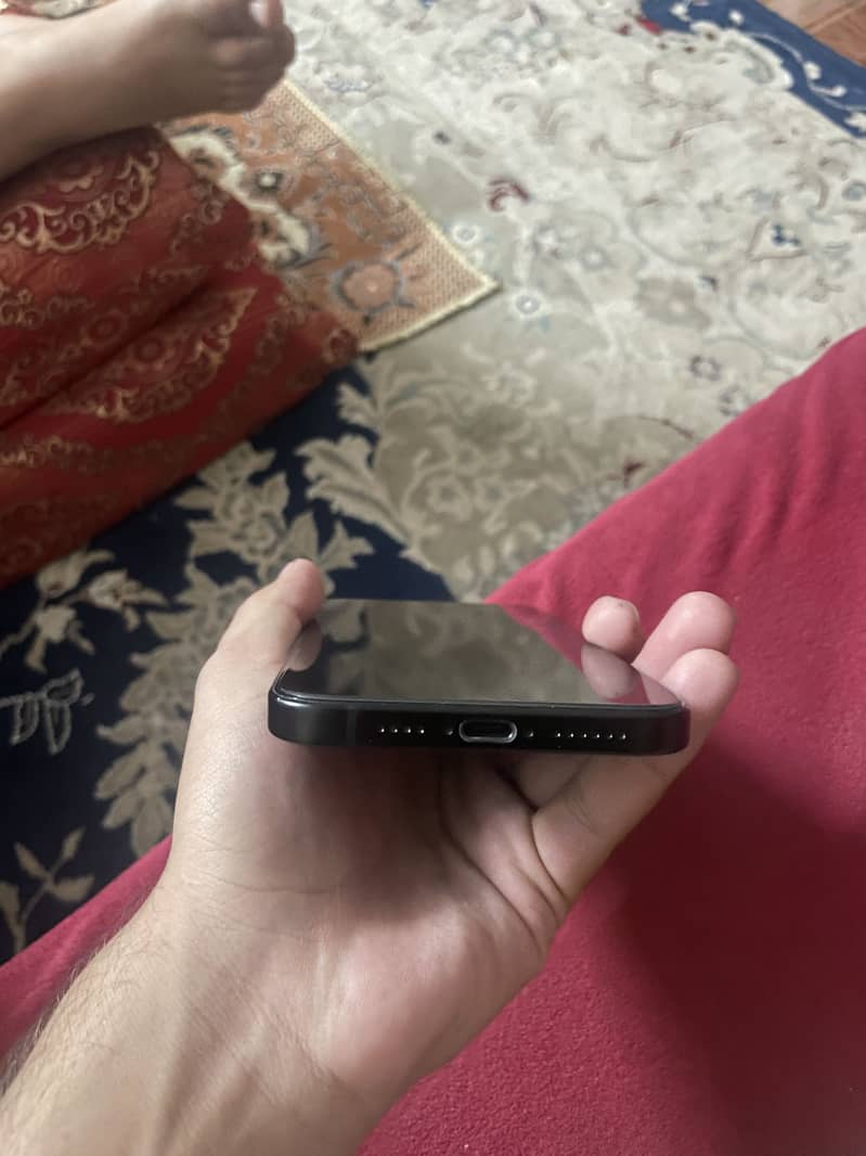 Apple iPhone 15 plus 5