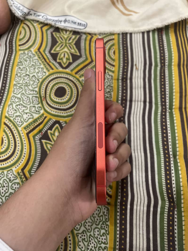 Apple iPhone 12 2
