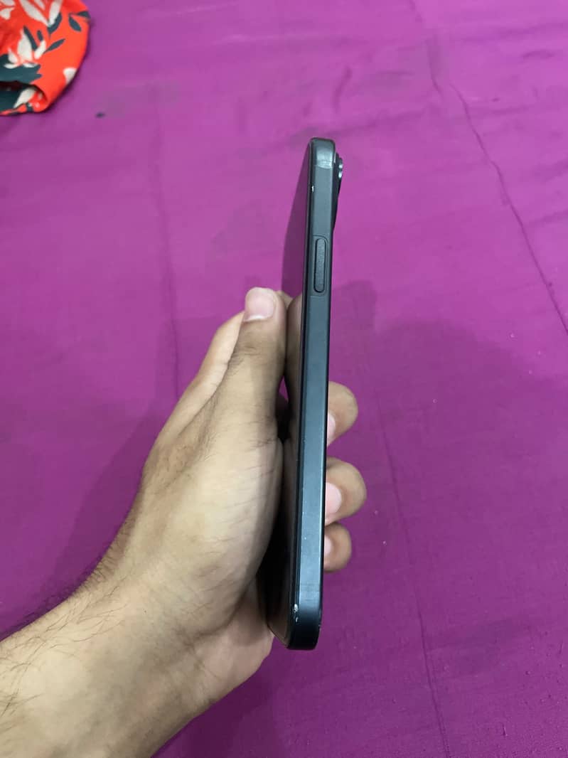 Apple iPhone 15 plus 3