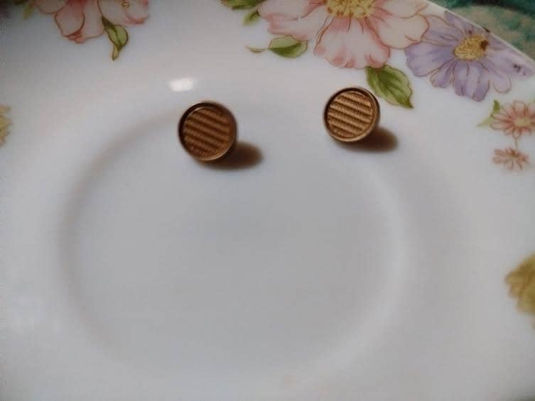 kundi button 2