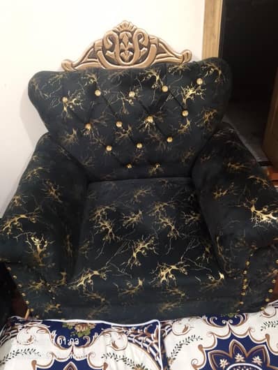 5 seater brand new sofa set urgent sale