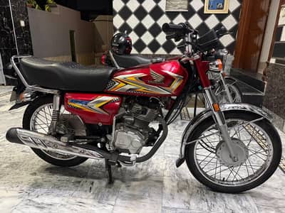 Honda CG 125 2025