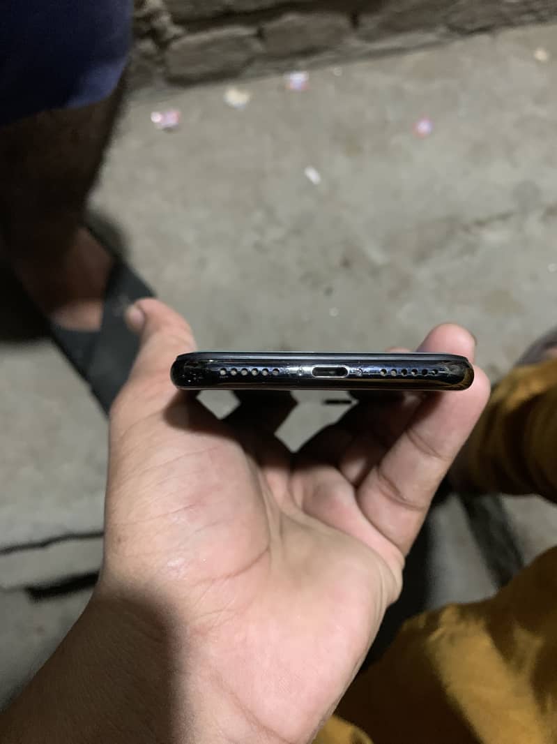 Apple iPhone X 1