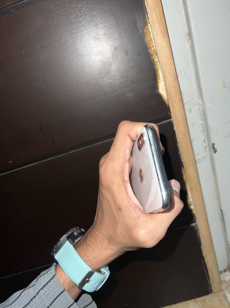 Apple iPhone X 2