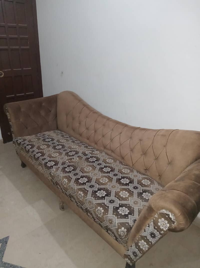 Sofa set with side table 5