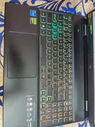 Predator Helios Neo 16 (PHN16-71) – RTX 4060 Gaming Laptop