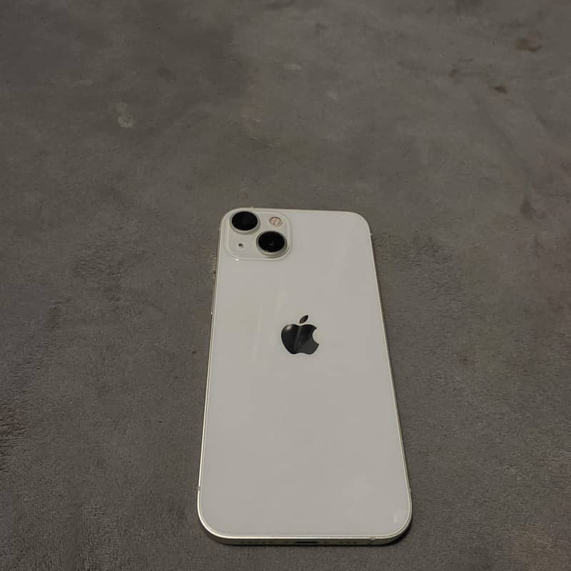 Apple iPhone 13 0