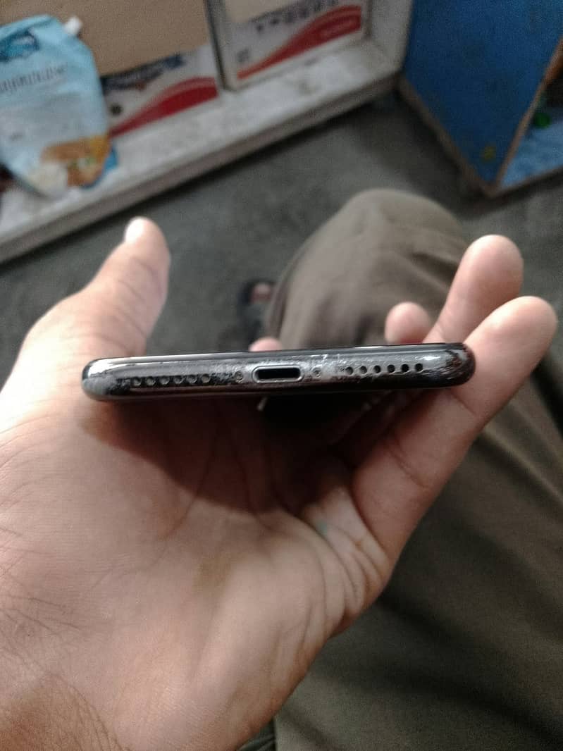 Apple iPhone X 2