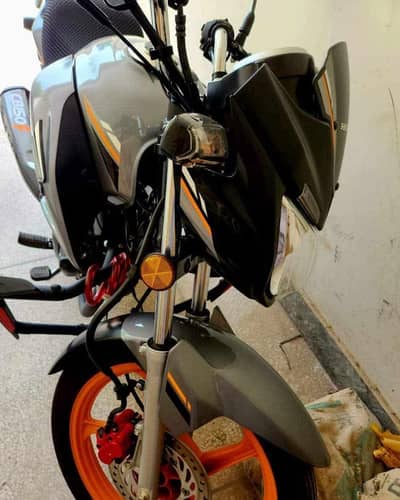 Honda  CB150F
