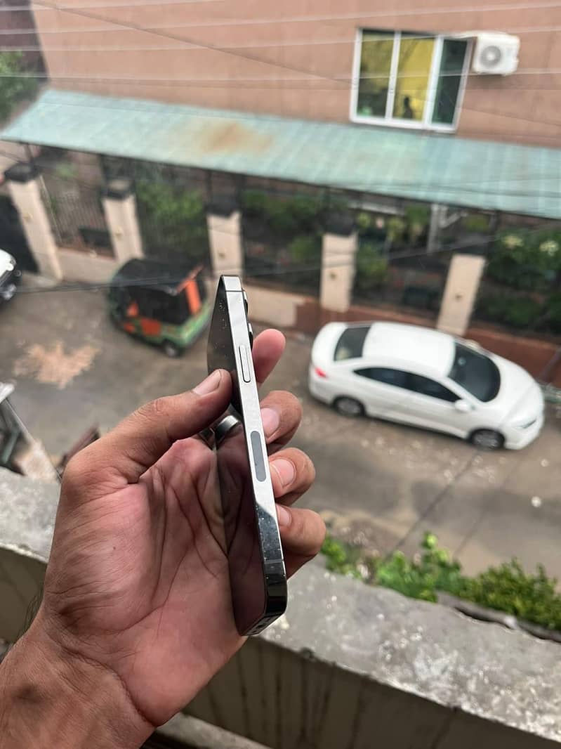 Apple iPhone 13 Pro 5