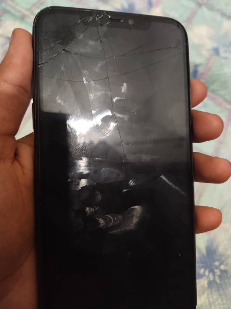 Apple iPhone 11 Pro Max 3