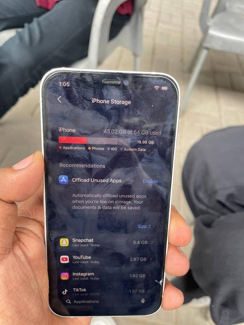 Apple iPhone 12 1