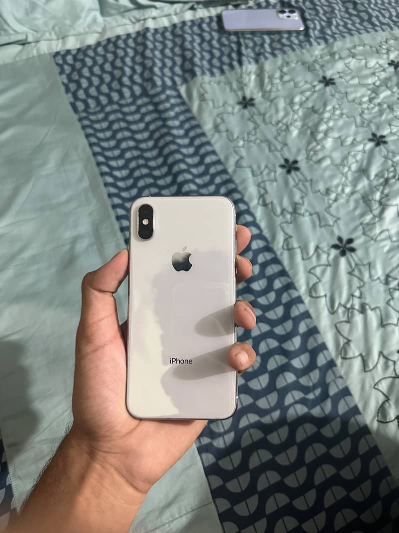 iPhone XS 3