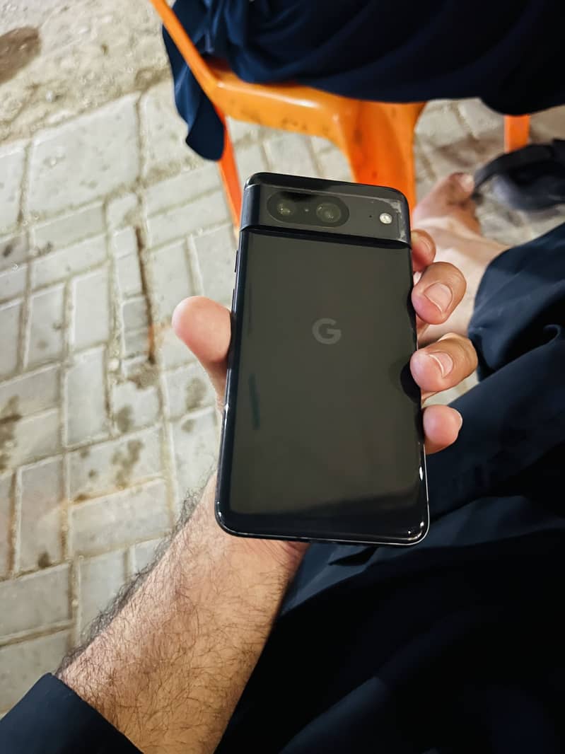 Google Pixel 8 1