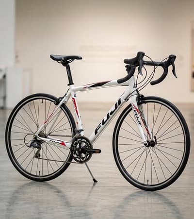 FUJI HYBRID ROAD BIKE BEST FOR CYCLERS
