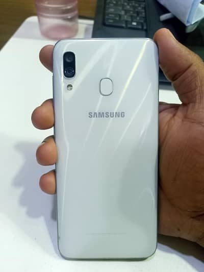 Samsung Mobile A30