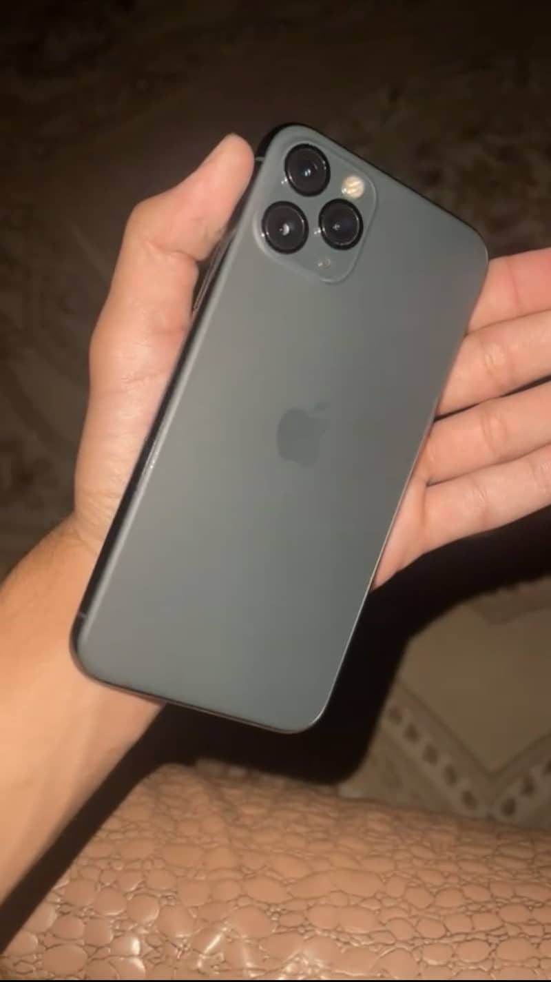 Apple iPhone 11 Pro 1
