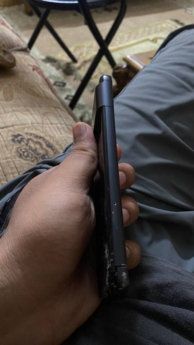 Google Pixel 8 2