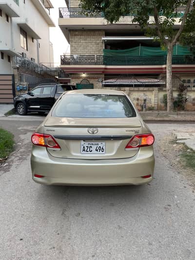 Toyota Corolla GLI 2011