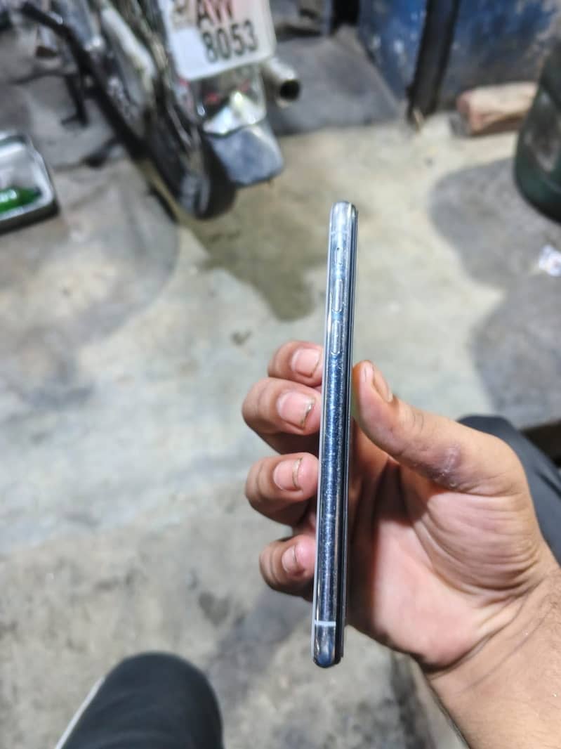 Apple iPhone X 1
