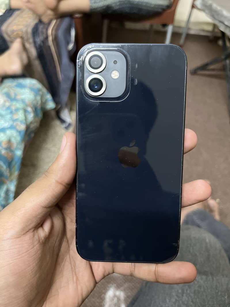 Apple iPhone 12 3