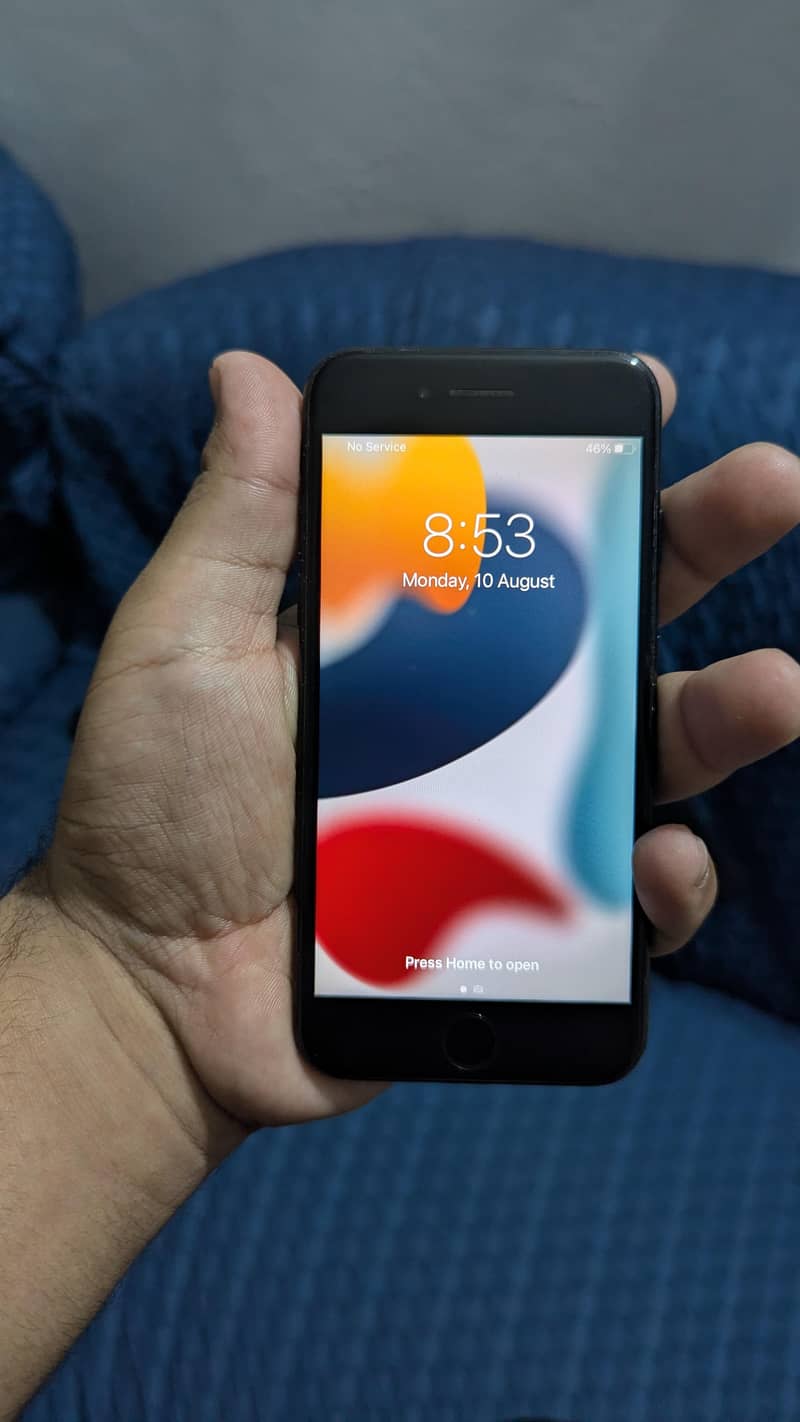 Apple iPhone 7 1