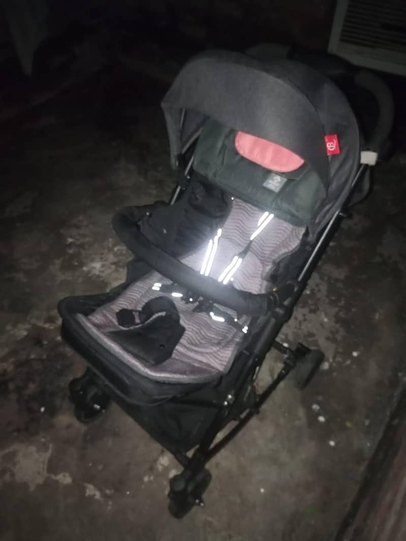 pram walker 1