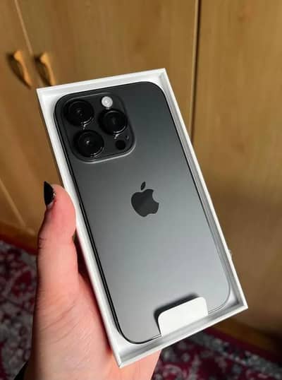 Apple iPhone 14 Pro With Box And cable