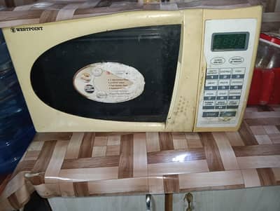 Westpoint MW2500DG Microwave Oven with Grill – Excellent Condition