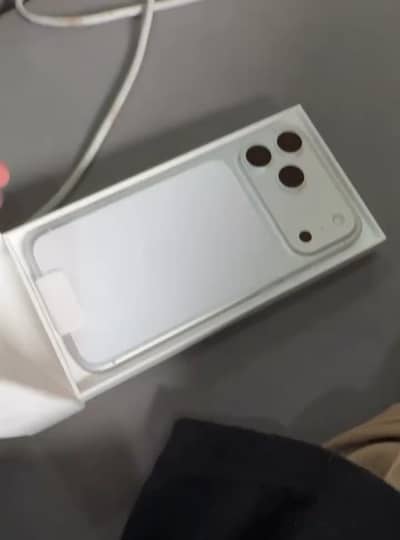 Apple iPhone 17 Pro Max JV