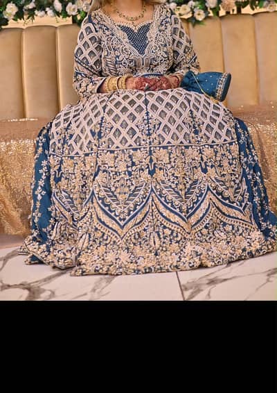 Bilkul new condition ha only one time wear kia ha bilkul mew ha
