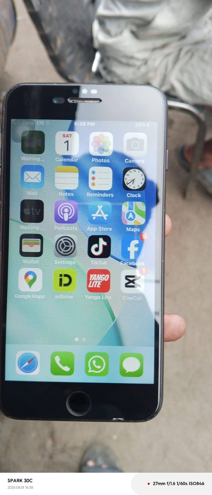 Apple iPhone 7 Plus 0