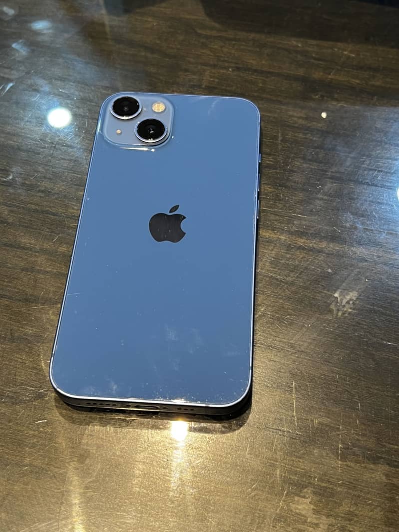 Apple iPhone 13 5