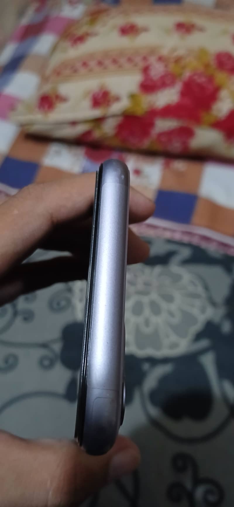 Apple iPhone 11 4