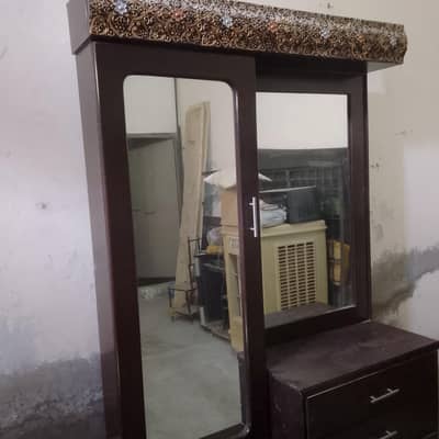 Double Mirror Dressing Urgent Sale