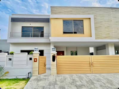 15-Marla 4-Bedroom's Tile Flooring ( House ) For Sale | Askari 10 Lahore Cantt | @nusratestate