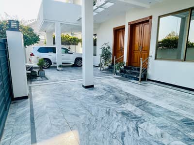1 Kanal (50x90) Furnished First Floor For Rent