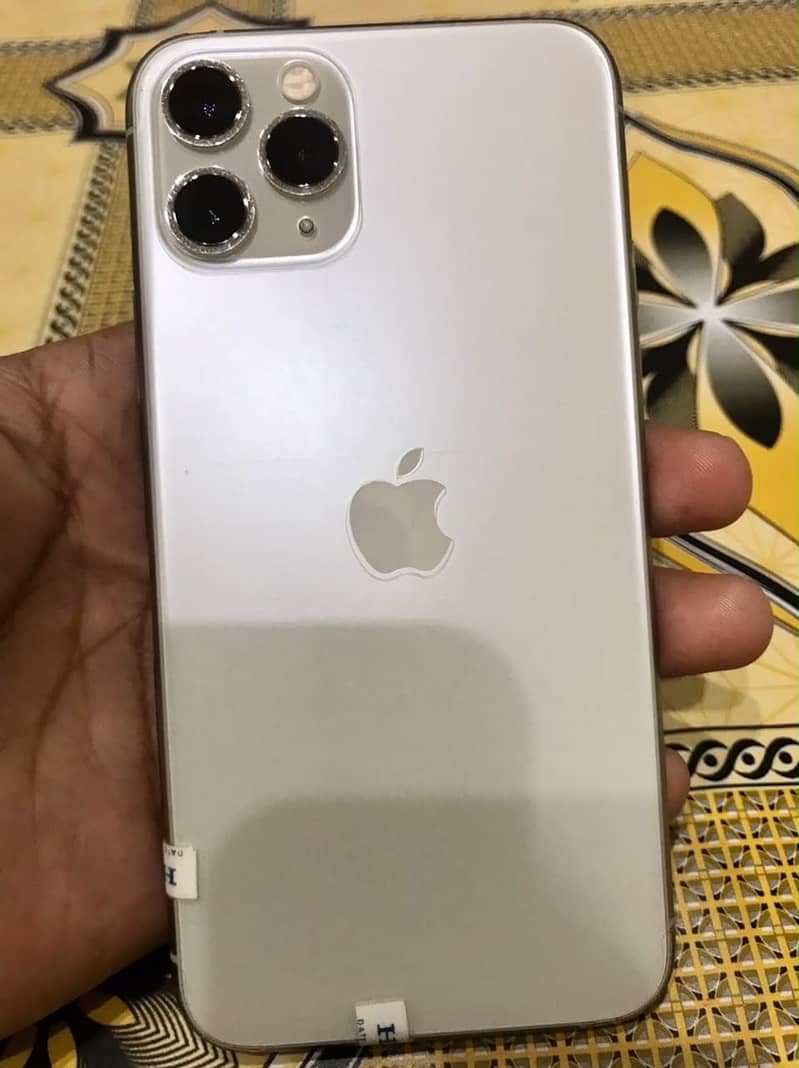 Apple iPhone 11 Pro 1