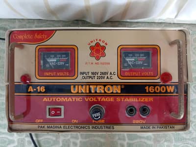 Unitron 1600W stabilizer