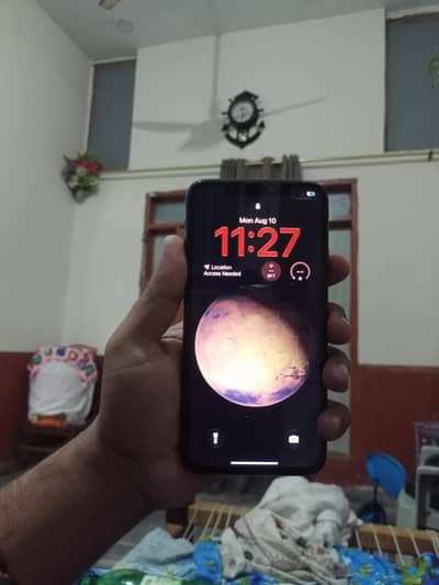 Apple iPhone 11 Pro Max Factory Unlock condition 9/10