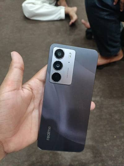 Realme C75