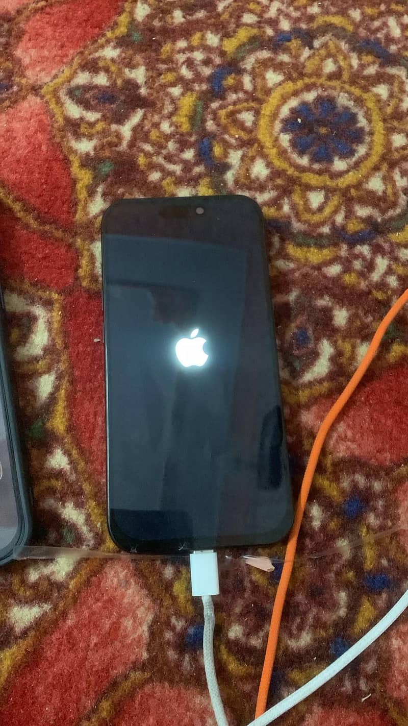 Apple iPhone 15 Pro 2