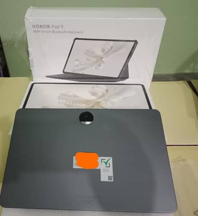 Honor Pad 9 HEY2-W09 Wi-Fi tablet 8+8 Ram 226 G Storage
