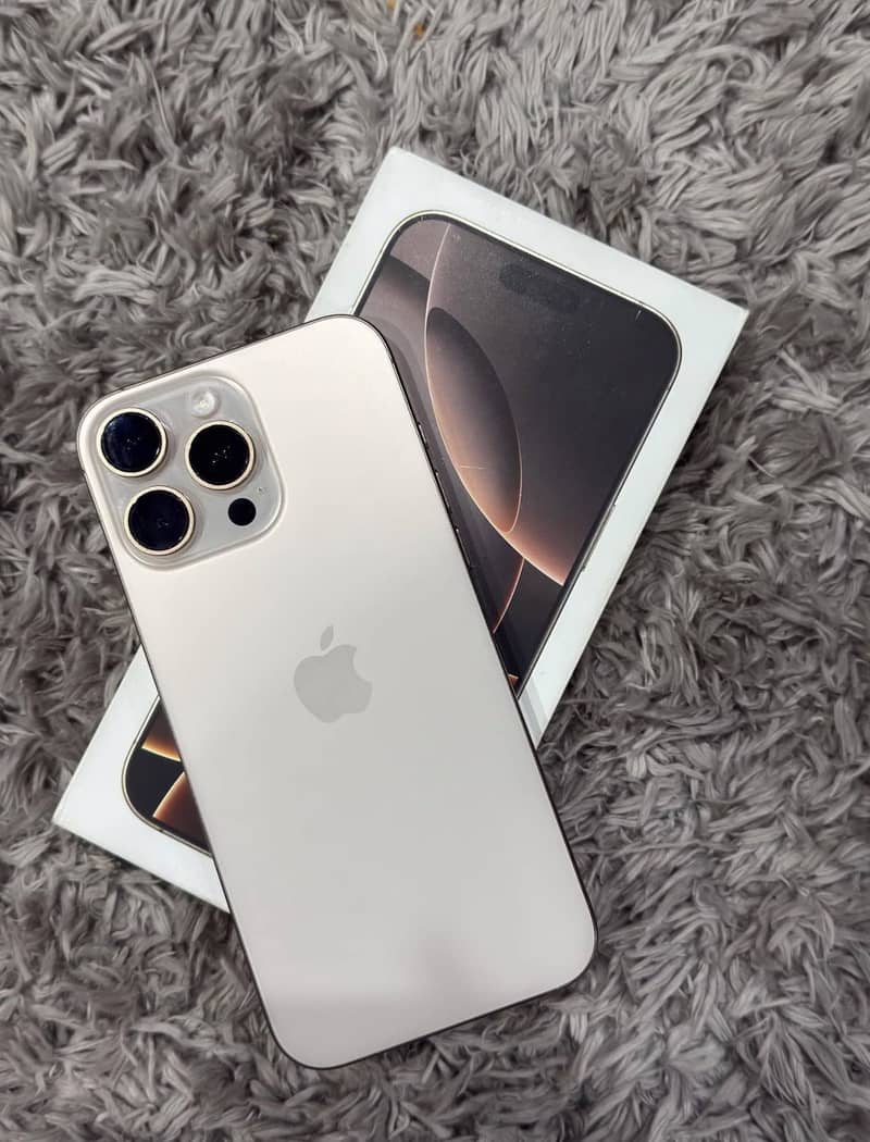 Apple iPhone 16 Pro Max 2