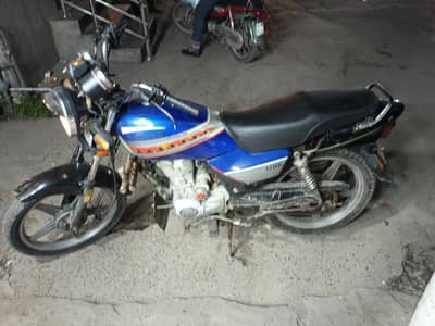 Gani 125 cc self start bike model 2004
