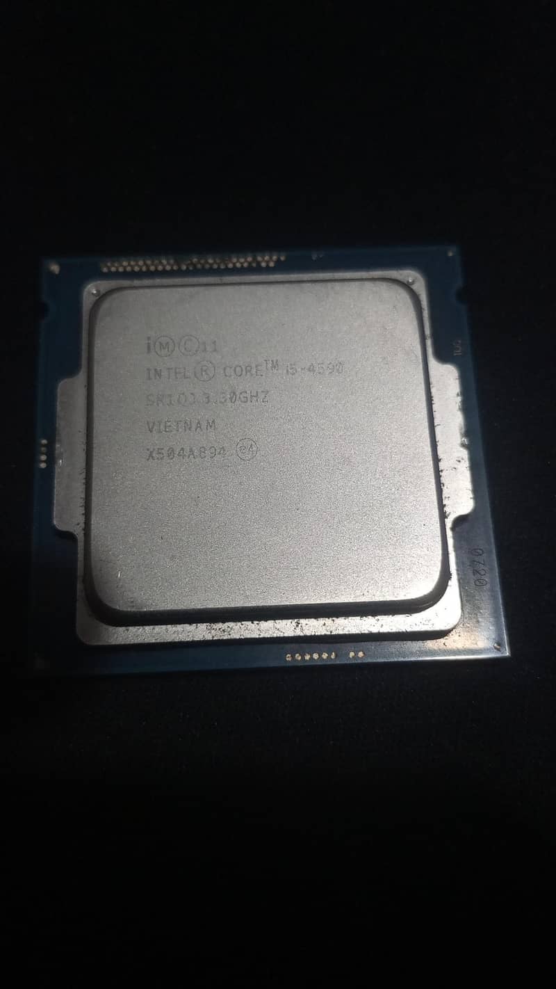 INTEL ® CORE™ i5-4590 Processor 0
